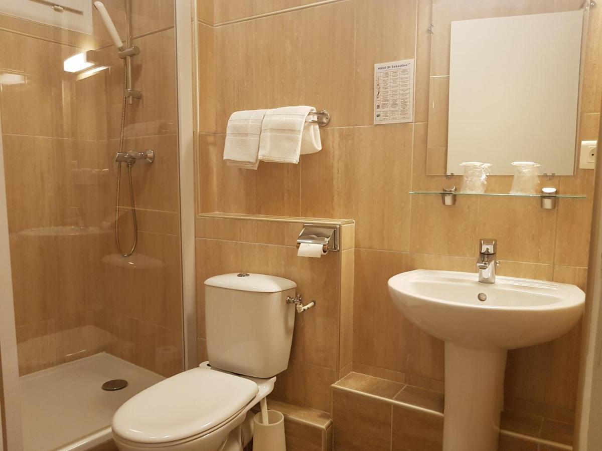 Hotel Saint Sebastien Lourdes Bagian luar foto